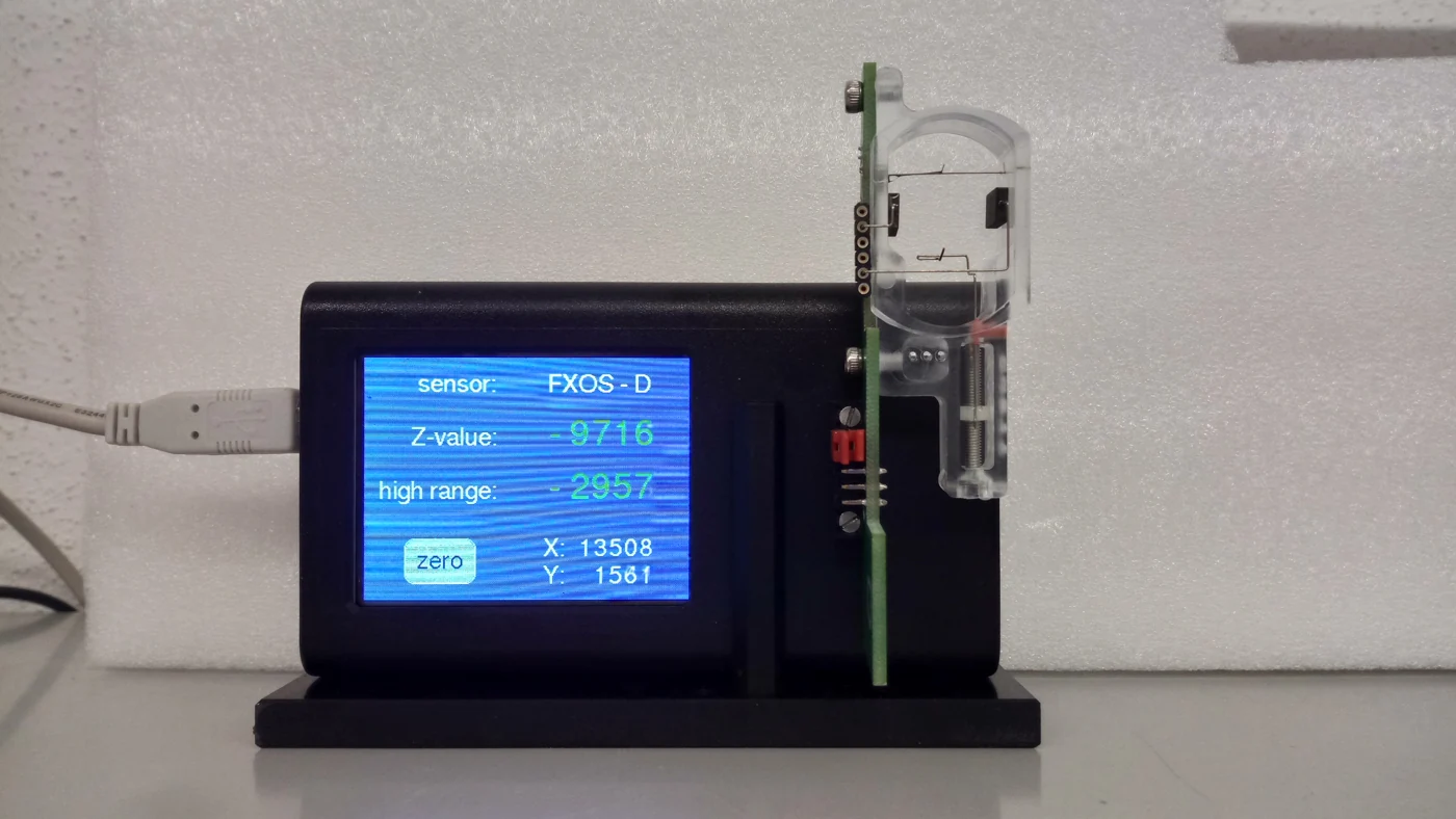 MyoDish Tester with touch display